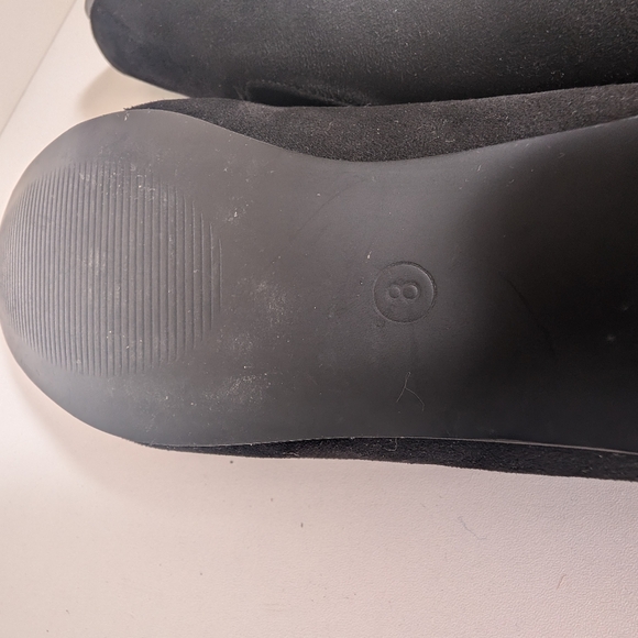 5/$25...Size 8 - Black Flats - Like new - Picture 4 of 4